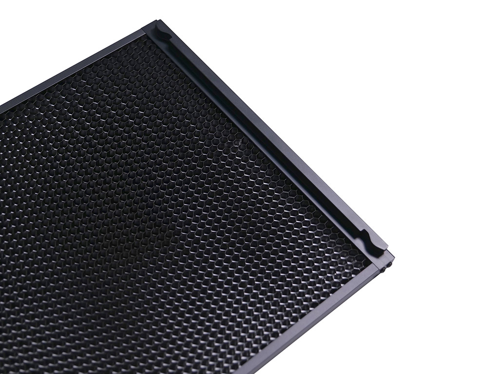 Aputure 45" Metal Grid (Nova P600C için Grid)