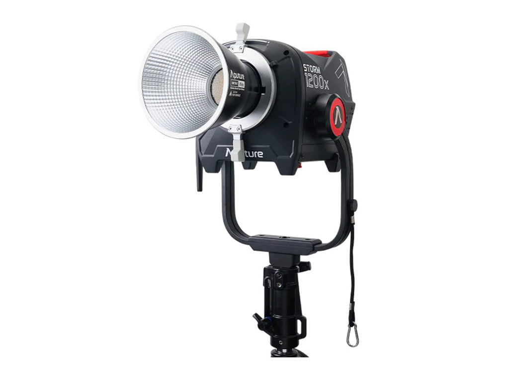 Aputure Storm 1200x LED Light