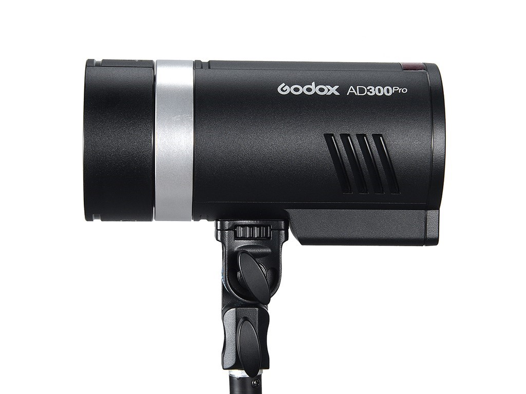 Godox AD300Pro Taşınabilir Paraflaş