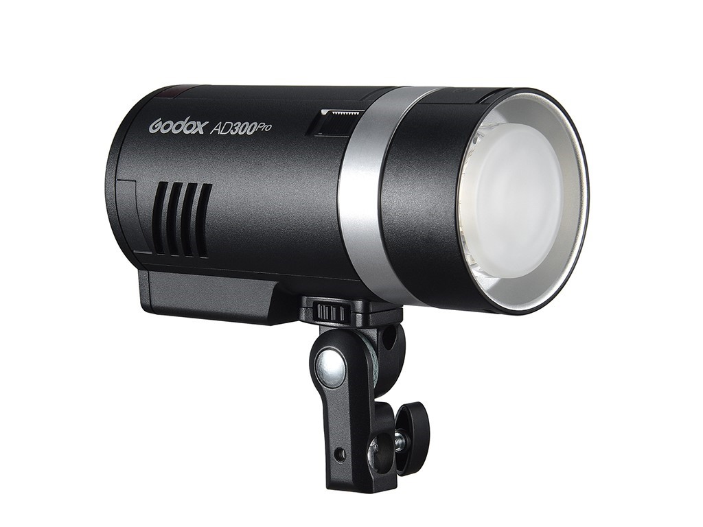 Godox AD300Pro Taşınabilir Paraflaş