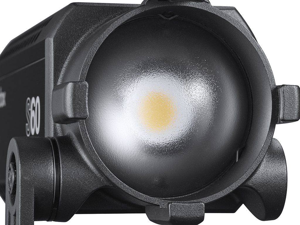 Godox S60 Odaklanabilir LED Video Işığı