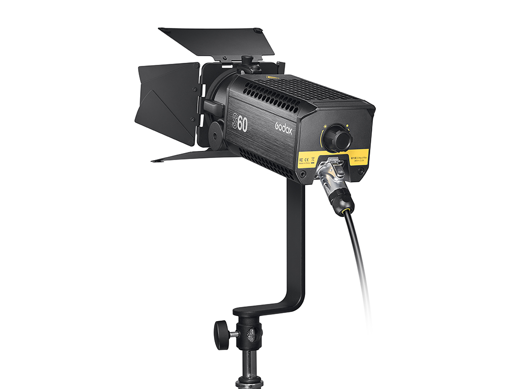Godox S60 Odaklanabilir LED Video Işığı