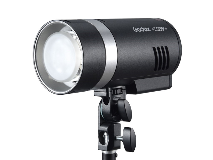 Godox AD300Pro Taşınabilir Paraflaş