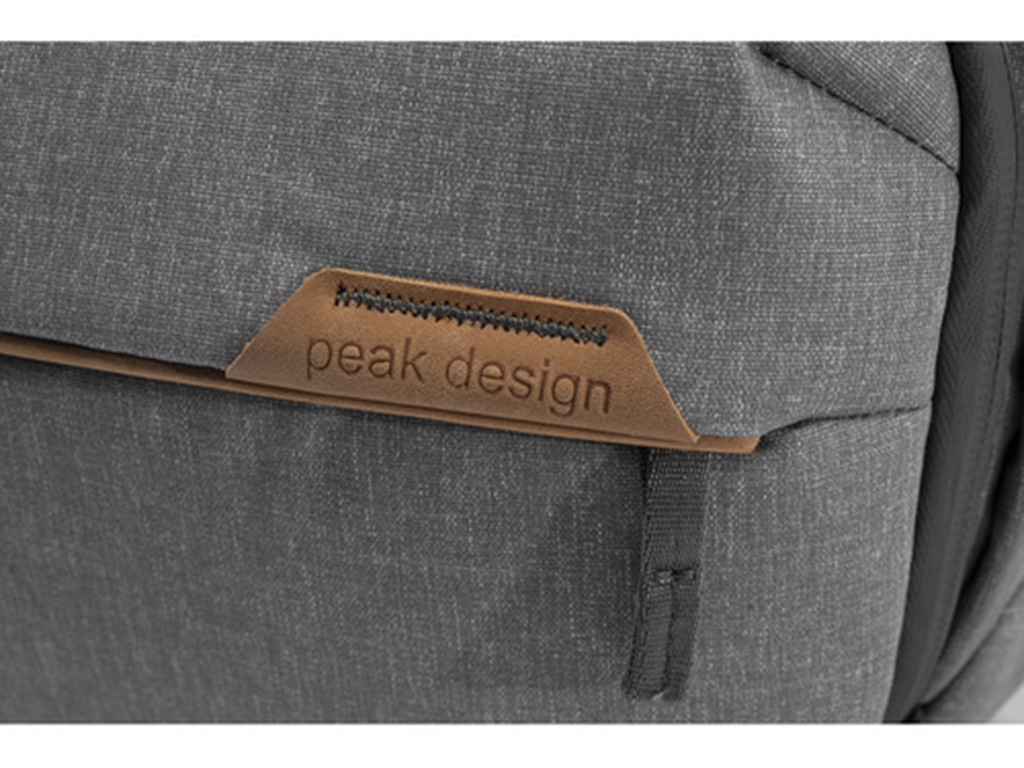 Peak Design Everyday Sling 3L Gri Çanta