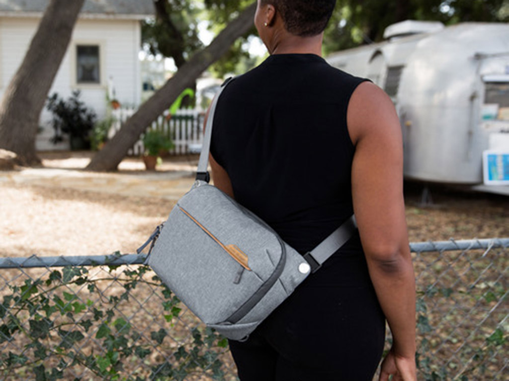 Peak Design Everyday Sling 6L v2 Gri Çanta