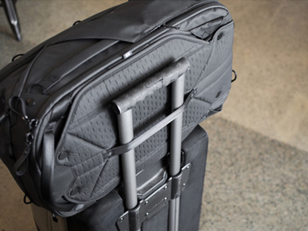 Peak Design 45L Siyah Seyahat Çantası