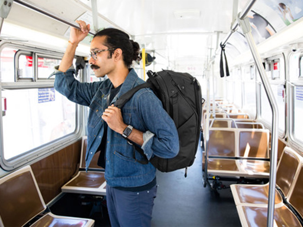 Peak Design 45L Siyah Seyahat Çantası