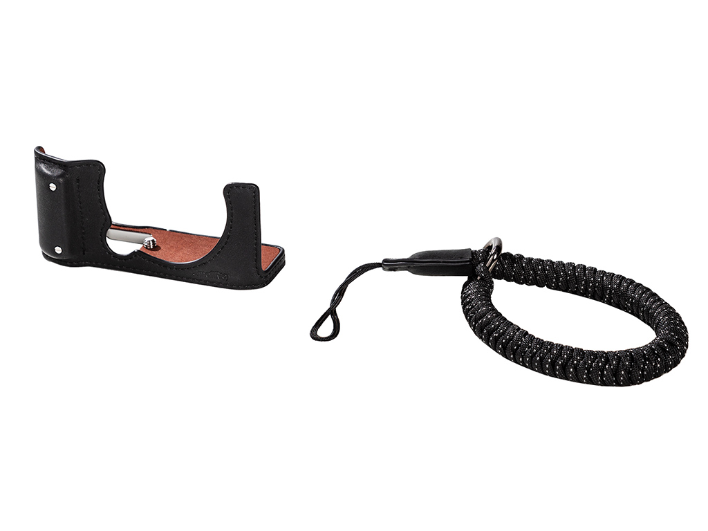 SmallRig 4879 Fujifilm X-M5 Uyumlu Siyah Yarım Çanta ve Elcik